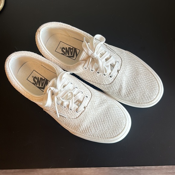 Vans white snake embossed stacked platform sneaker shoe era suede leather - Picture 2 of 5